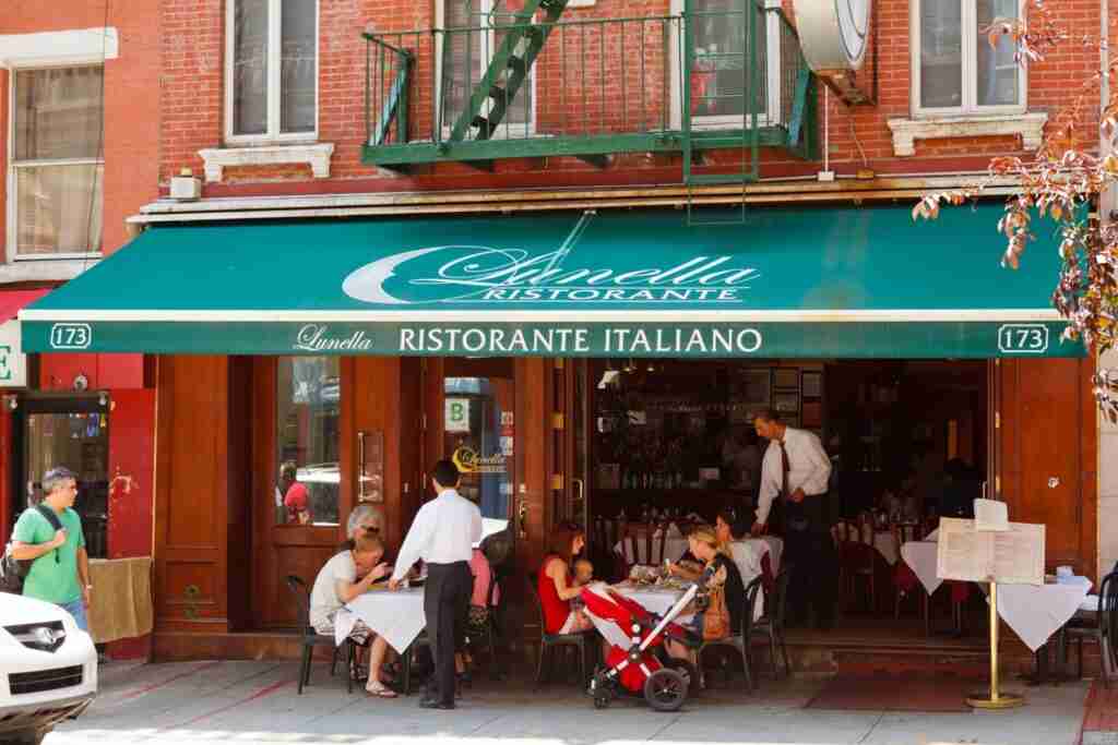 Italian restaurant in Little Italy New York