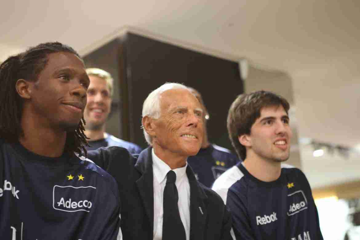 Giorgio_Armani__Olimpia_Armani_Jeans_Milano_-_Vogue_Fashions_Night_Out_Sept.10_2009_MILANO-lcn-firm-blog